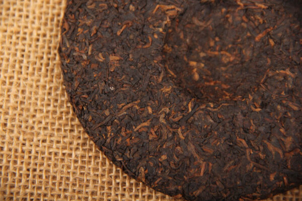 批发云南普洱茶叶2009年原料 七子饼茶金芽小饼 熟茶宫廷普洱茶饼  Wholesale Yunnan Pu'er Tea - 2009 Raw Material, Qizi Cake Tea, Golden Bud Small Cake, Ripe Tea, Imperial Court Pu'er Tea Cake